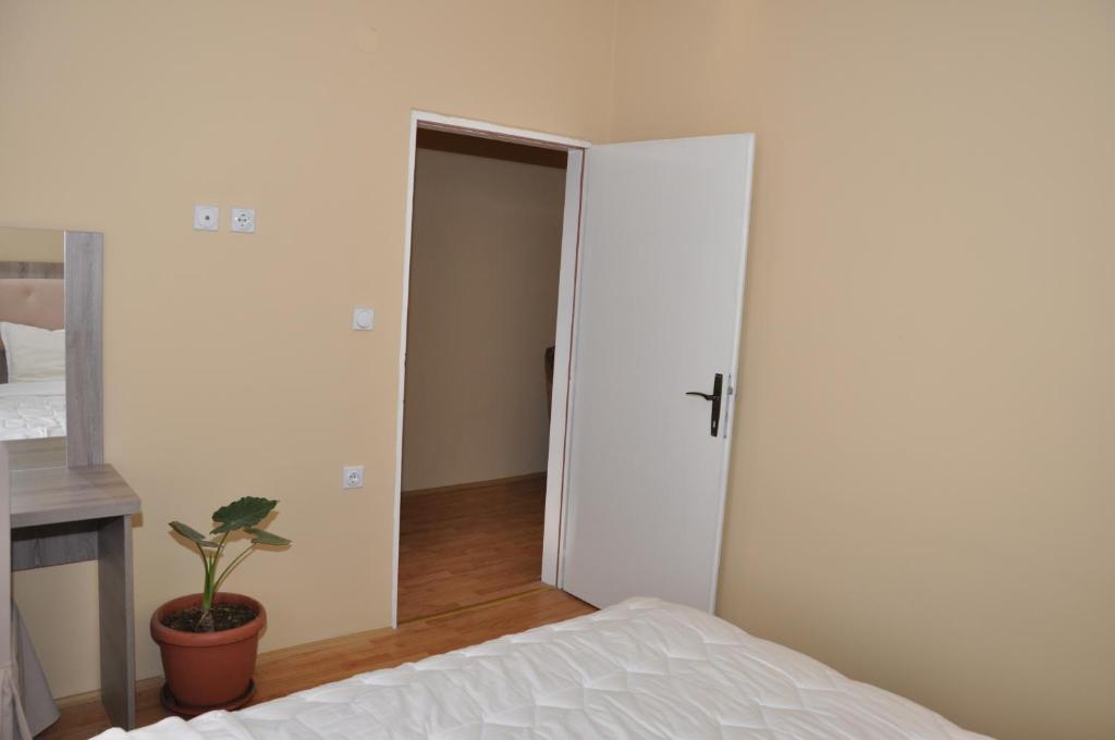 Kompleks Fontana Vladicin Han Bilik gambar