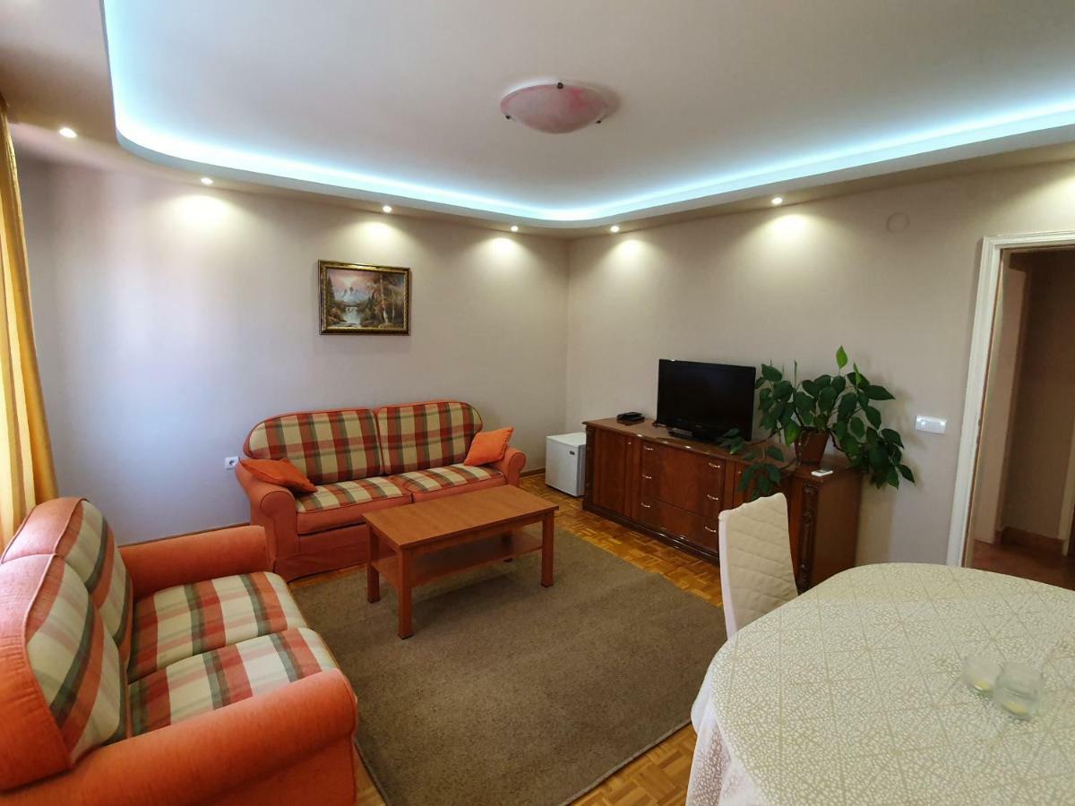 Kompleks Fontana Vladicin Han Luaran gambar